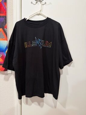 Black Graphic Tee - Men's Short Sleeve Shirt-Illenium